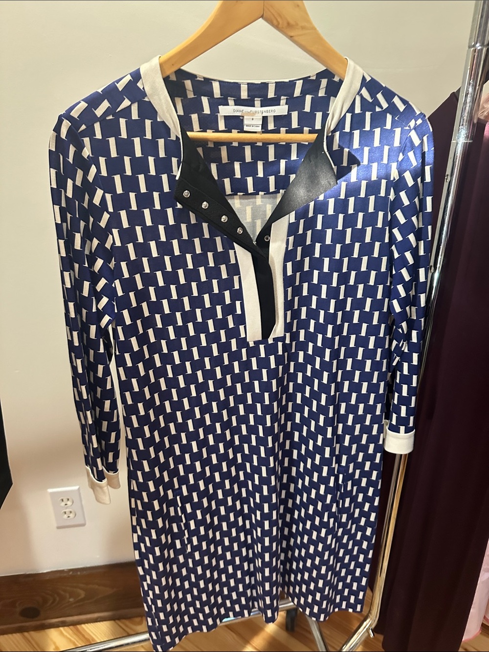 Diane Von Furstenberg Navy and White Geometric Long Sleeve Dress